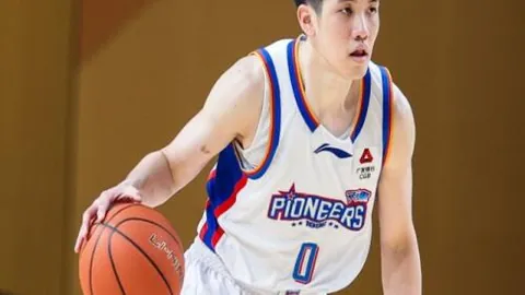 雷霆队连胜13场斩落快船，比分116-98